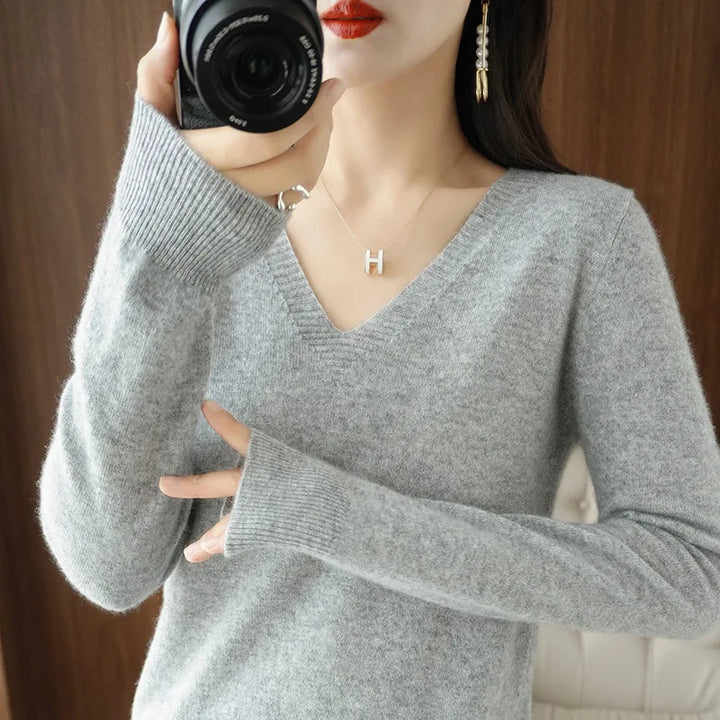 VOGUE™ - V-neck sweater