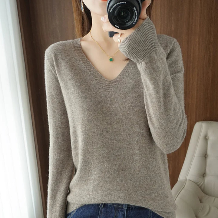 VOGUE™ - V-neck sweater