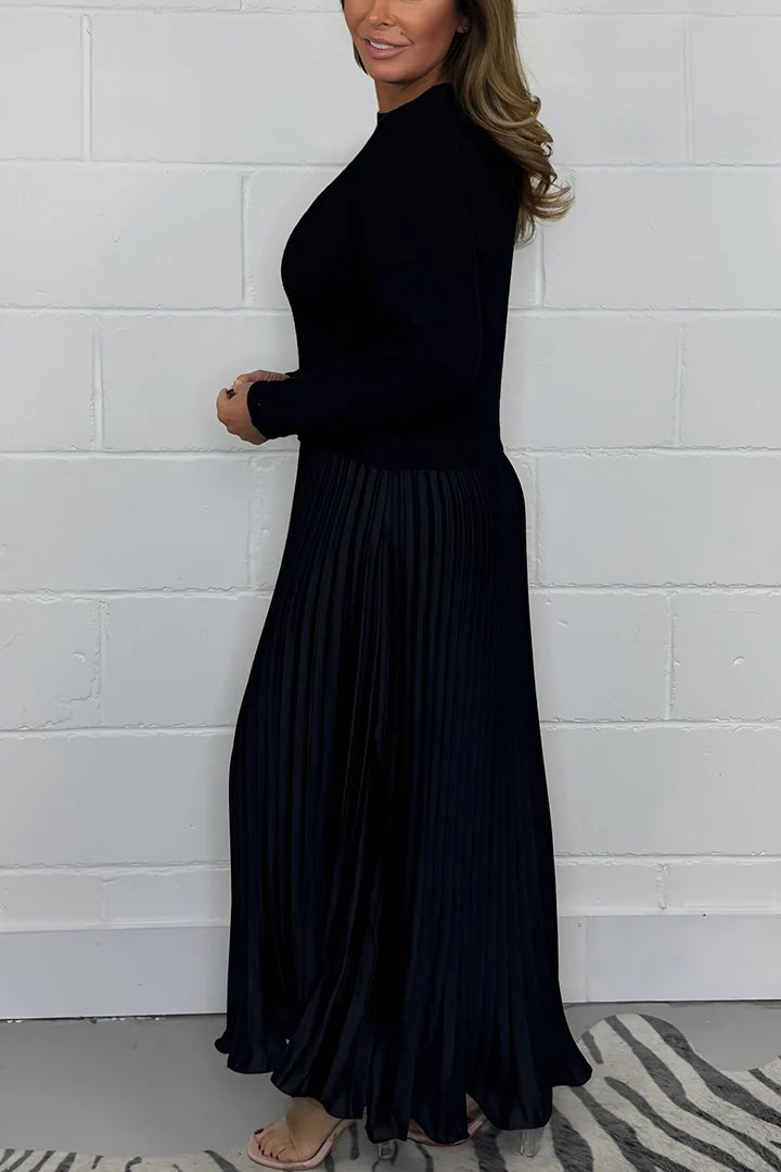 Emilia™ - Long sweater with pleated skirt